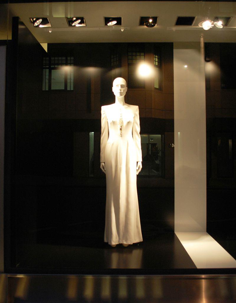 Contrast visual merchandising