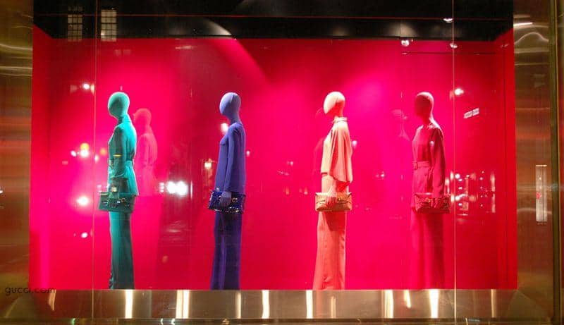 Directional lighting visual merchandising