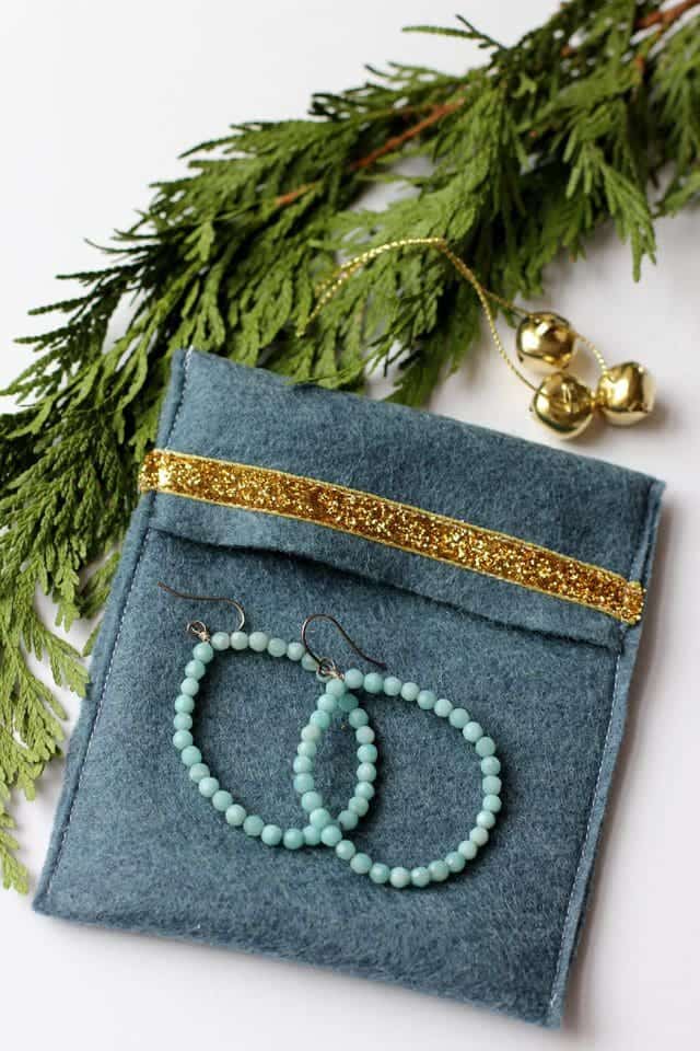 Jewerly case DIY stocking stuffer