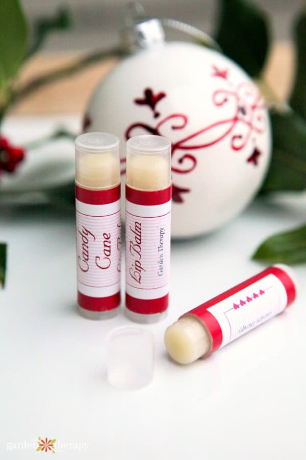 Candy cane lip balm stocking stuffer diy