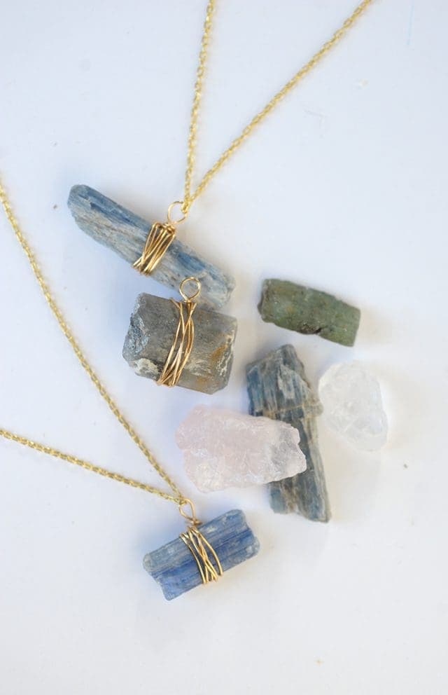 Pendant stocking stuffer diy