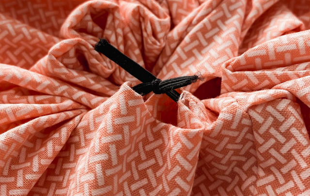 Scrunchie elastic knot