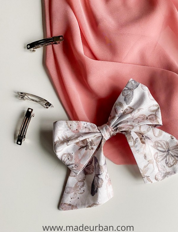 Bow hair accessory