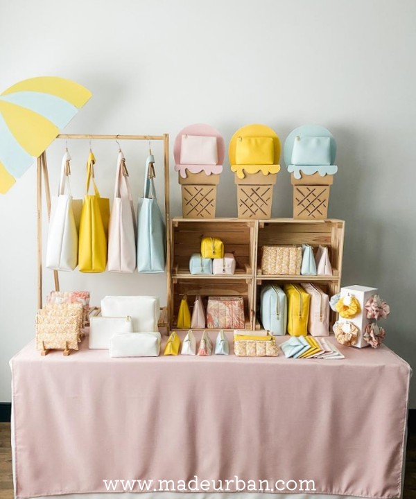 Ice cream theme bag display